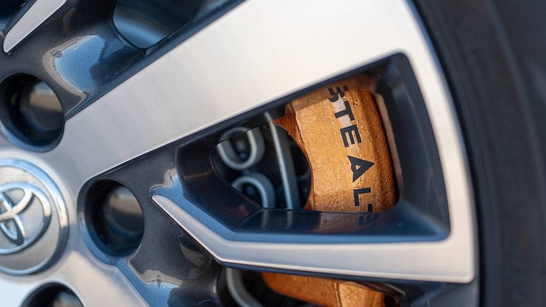 Toyota-Proace-Worker-Stealth-wiel-en-velg