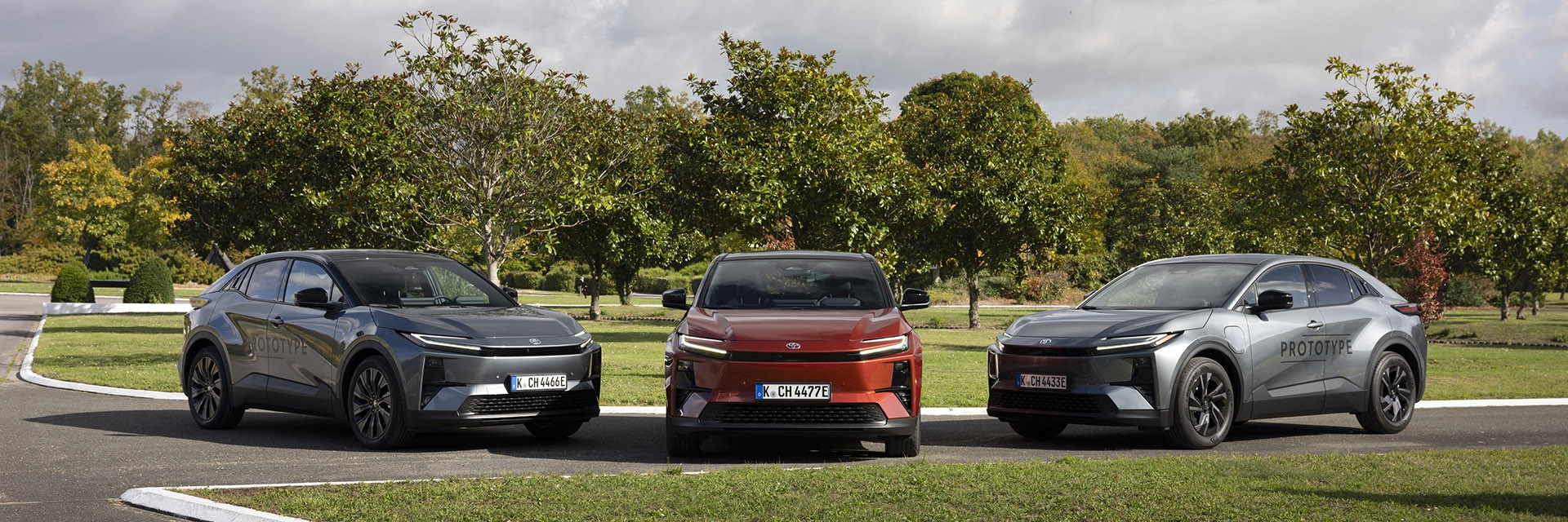 toyota-c-hr-plus-2026-exterieur-voorkant-combo